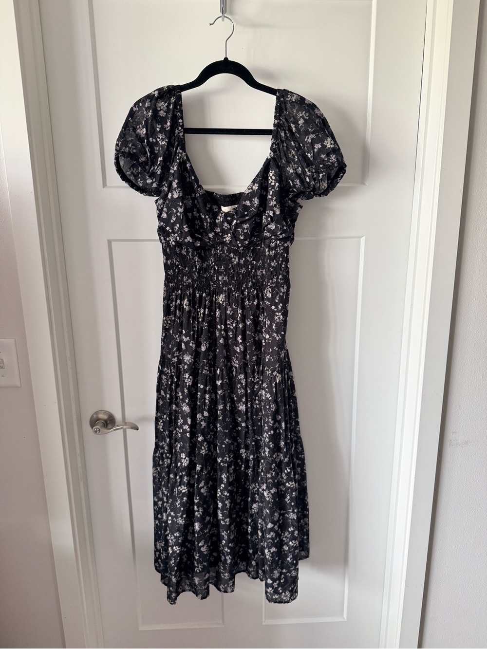 Mello Day Black Floral Puff-Sleeve Midi Dress NWOT Size Small